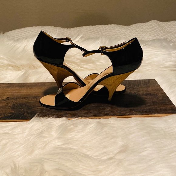 Giuseppe Zanotti Patent Leather Sandal - Picture 2 of 15